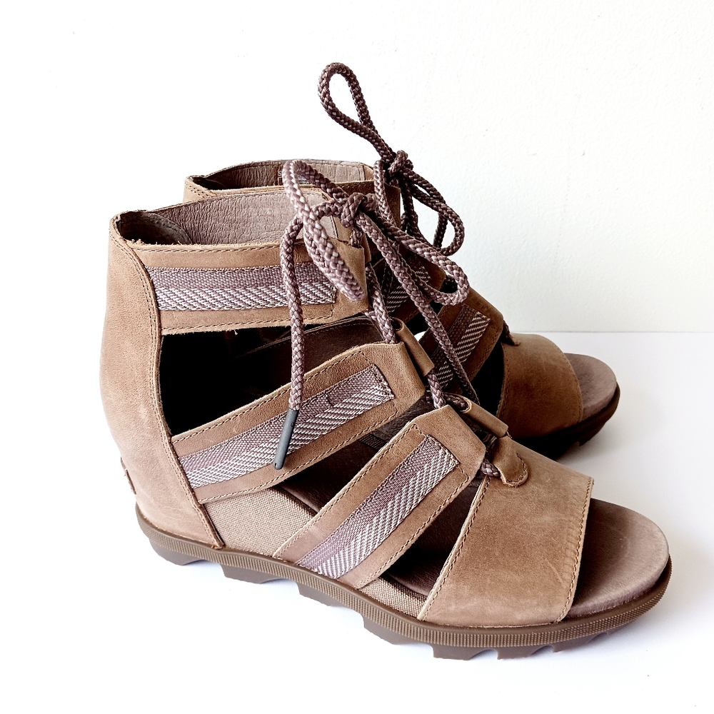 Sorel Joanie wedge Tan sz 8